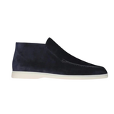 Augstie mokasīni" can be rewritten as "Elegant High-Top Moccasins.