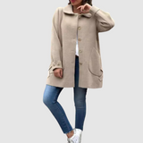 Martina - Klasisks Oversize Mētelis ar Pogām