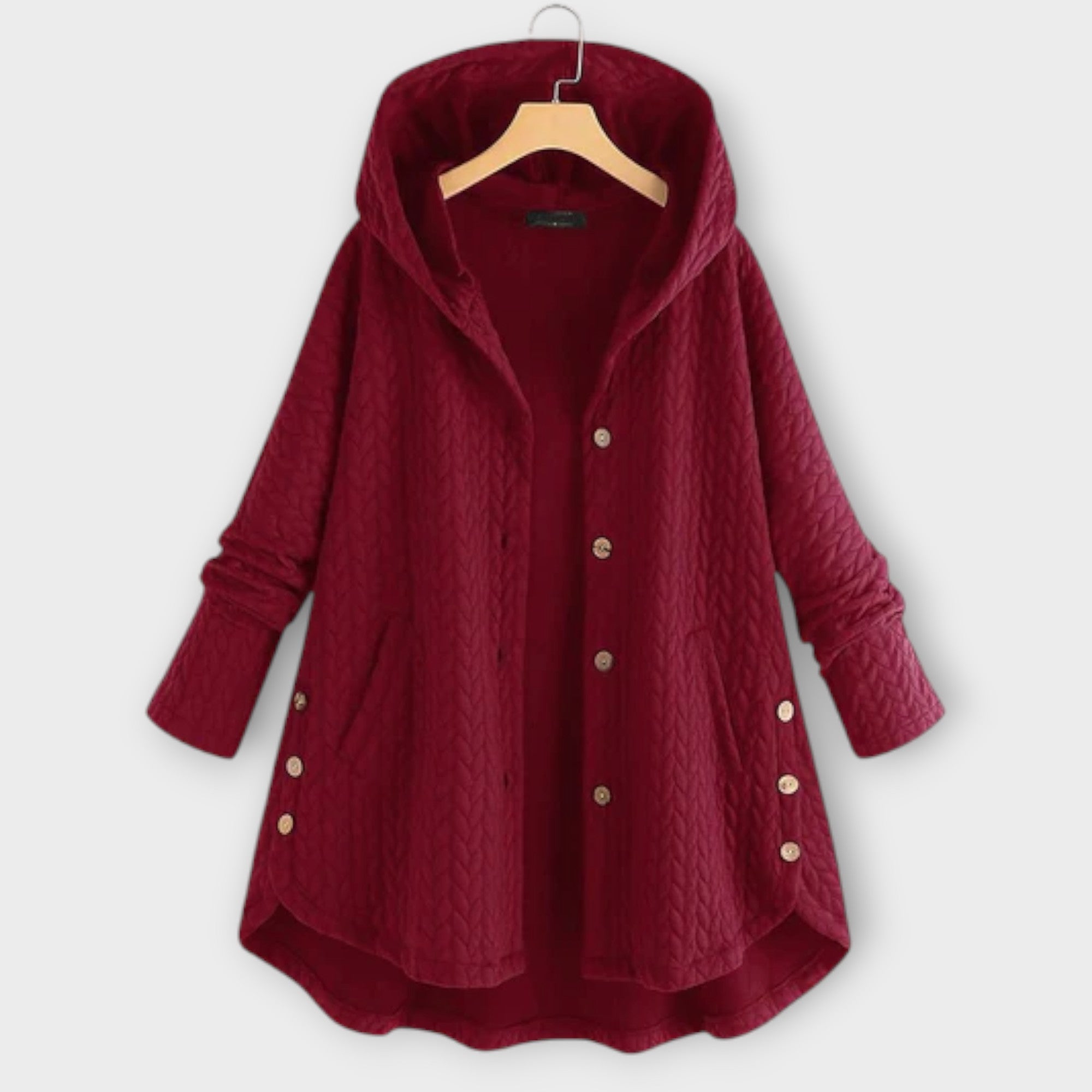 Leslie - Silta jaka ar pogām" can be rewritten as "Leslie - Silky Warm Jacket with Buttons.