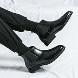 "Dwight™ | Ādas Chelsea zābaki" can be rewritten as "Dwight™ | Ādas Chelsea Boots".