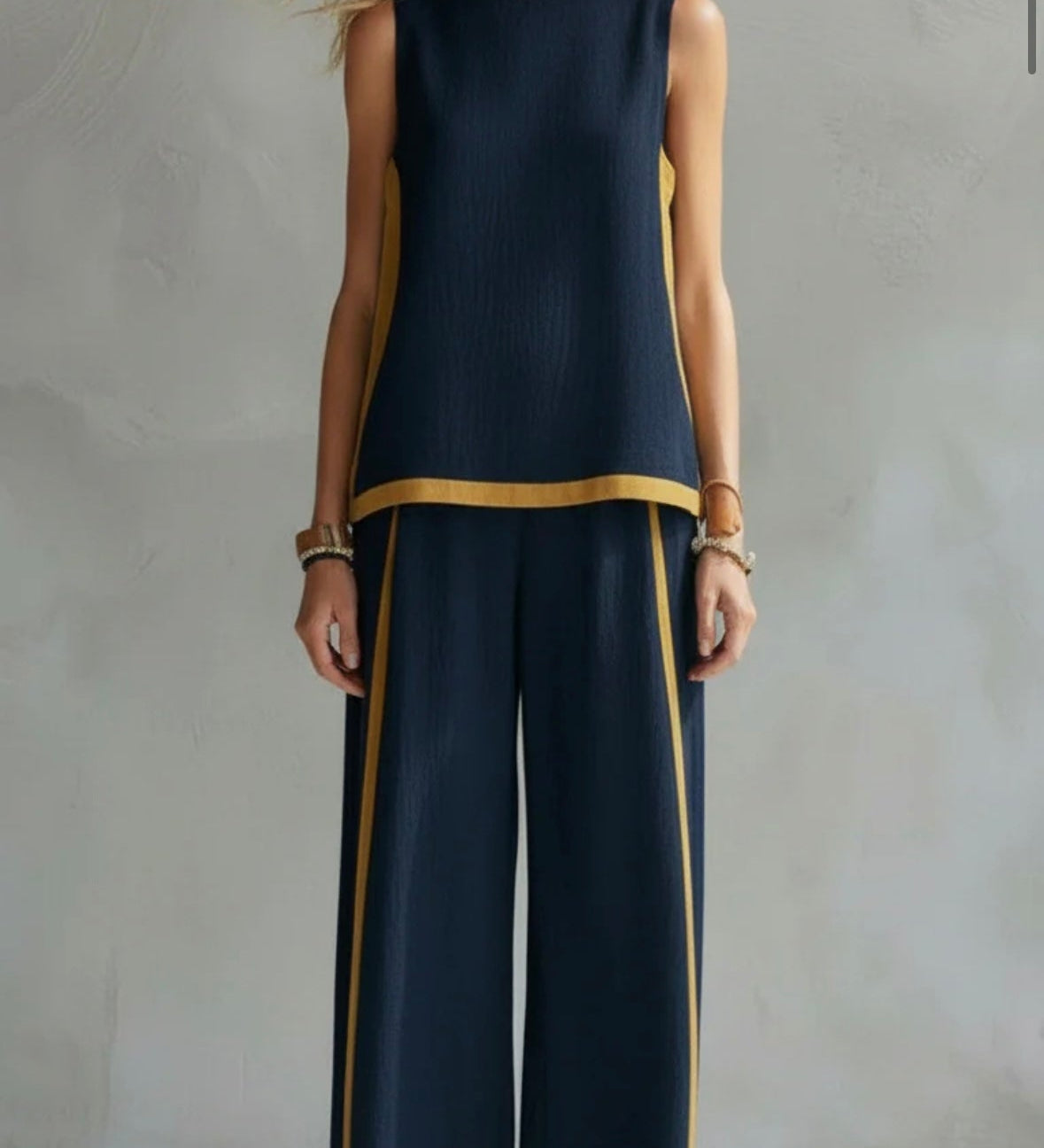 Leila™ | Elegantā Divdaļīgā Komplekts