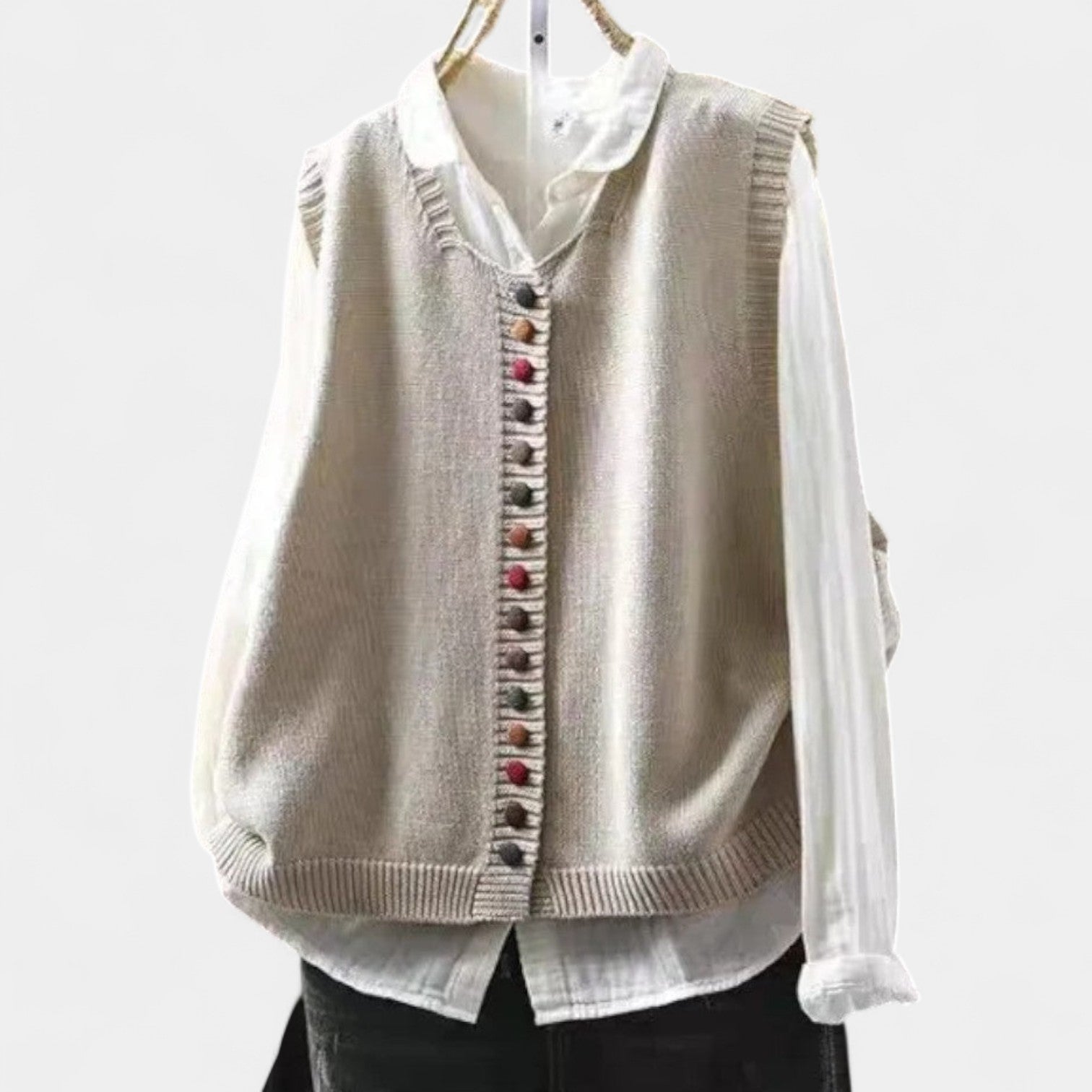 Karmen – Elegants Adīts Vestes