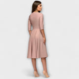 Elegantas svārku stila kleitas