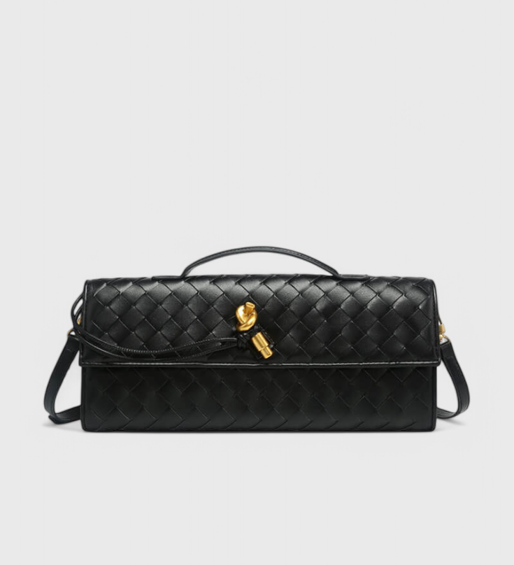Melanie Clutch ar Zelta Mezglu Akcentiem