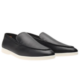 "Govs ādas mokasīni" can be rewritten as "Govs ādas mokasīni apavi" (Cowhide Leather Moccasins).