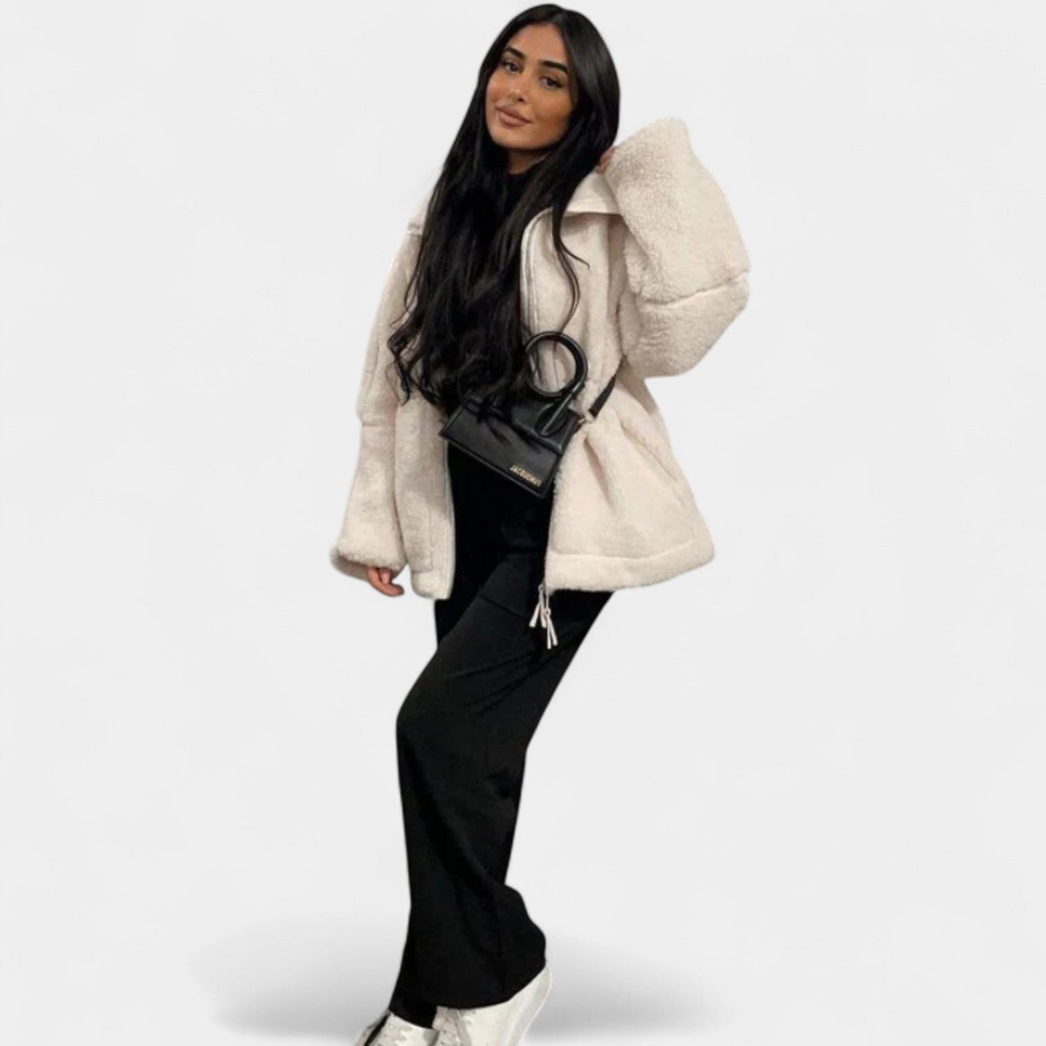 Karla – Mīksts plīša mētelis