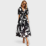 Mathilda - Elegant Midi Dress